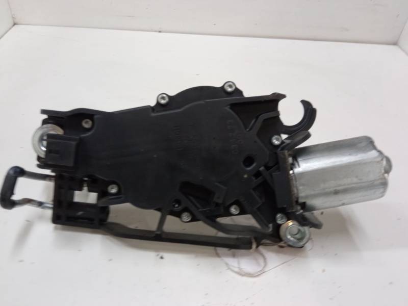 MOTOR LIMPIA TRASERO 