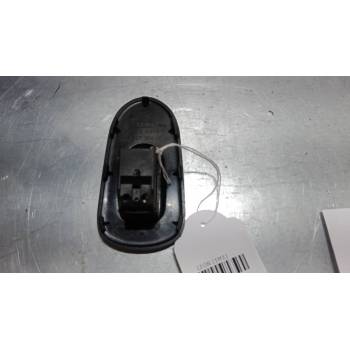 MANDO ELEVALUNAS DELANTERO DERECHO 1M0867164 