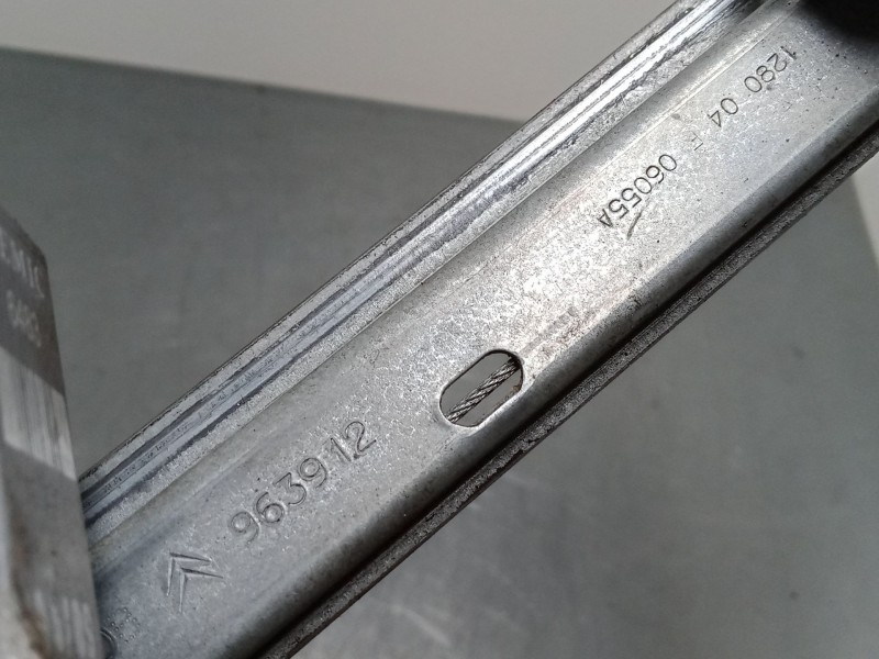 Recambio de elevalunas electrico delantero derecho para citroën c3 i (fc_, fn_) 1.1 i referencia OEM IAM   