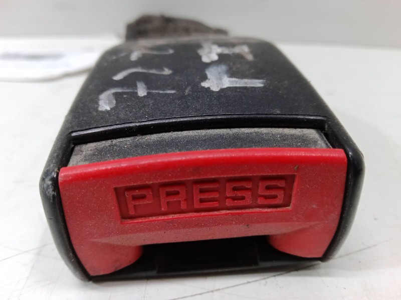 Recambio de anclaje cinturon trasero derecho para citroën c15 furgoneta/monovolumen (vd_) 1.9 d referencia OEM IAM   