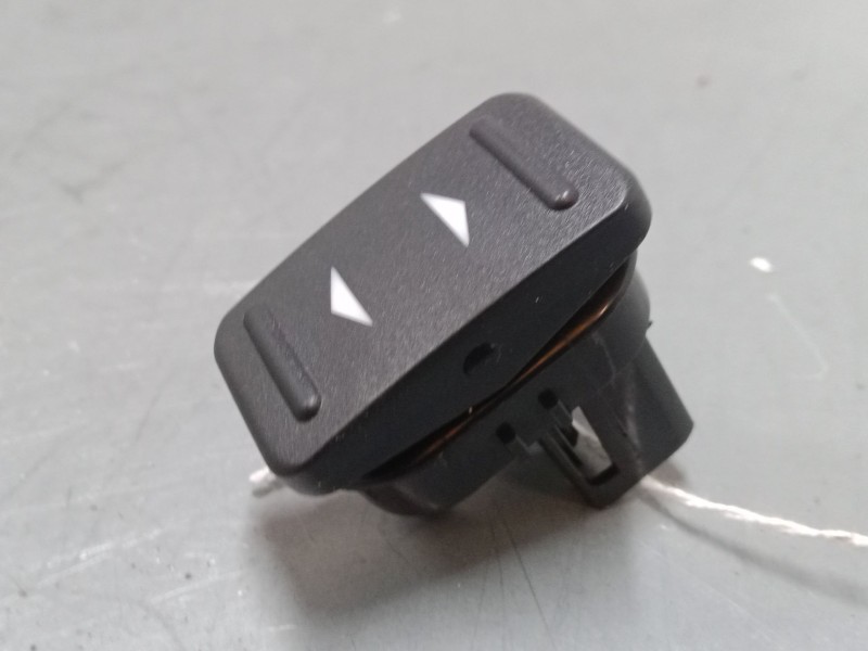 Recambio de mando elevalunas trasero izquierdo para ford mondeo iv (ba7) 2.0 tdci referencia OEM IAM   