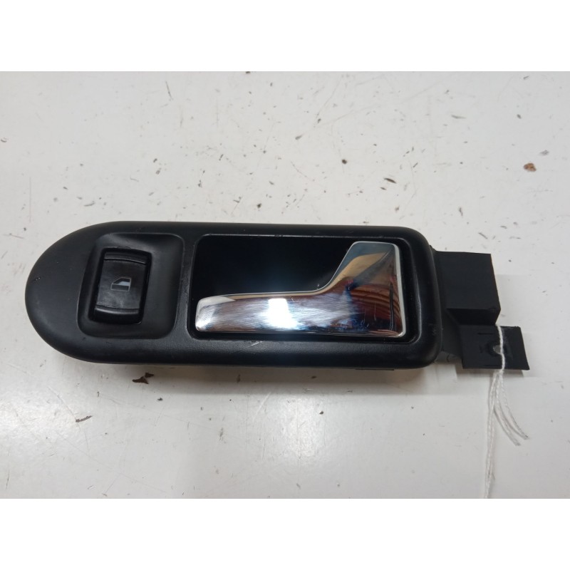 Recambio de maneta interior puerta delantera derecha para volkswagen passat b3/b4 (3a2, 35i) 1.9 tdi referencia OEM IAM 3B183711