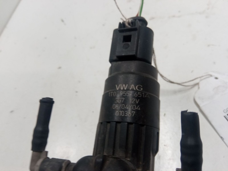 Recambio de bomba limpiaparabrisas para volkswagen golf v (1k1) 1.9 tdi referencia OEM IAM   