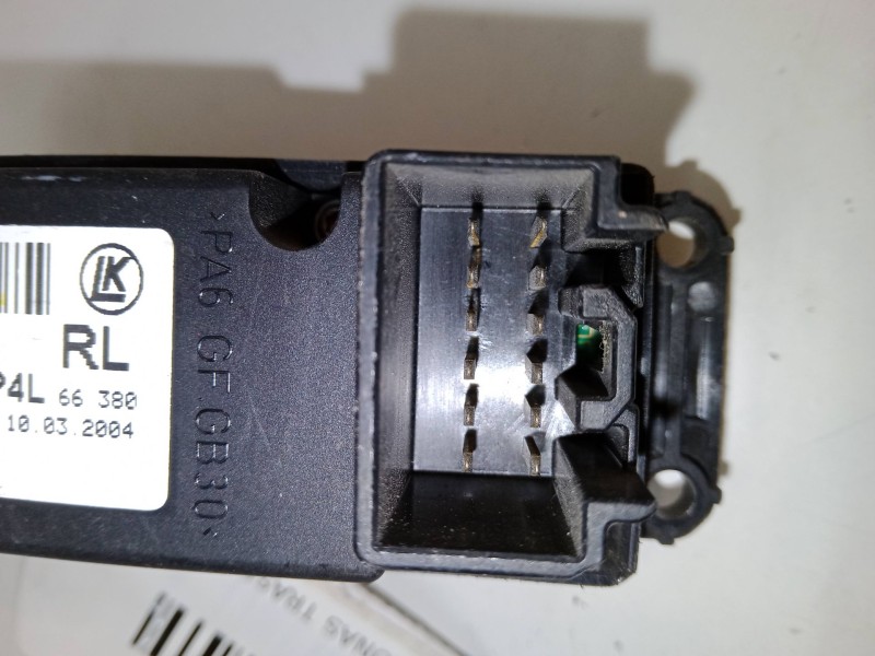 Recambio de mando elevalunas trasero izquierdo para mazda 3 (bk) 1.6 (bk14) referencia OEM IAM   