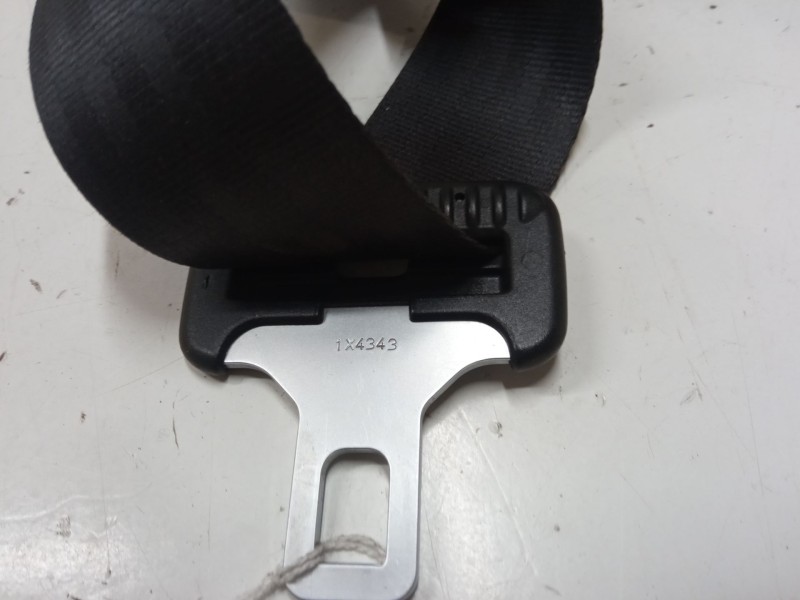 Recambio de cinturon seguridad trasero derecho para volvo v50 (545) 1.6 d referencia OEM IAM 8665537  