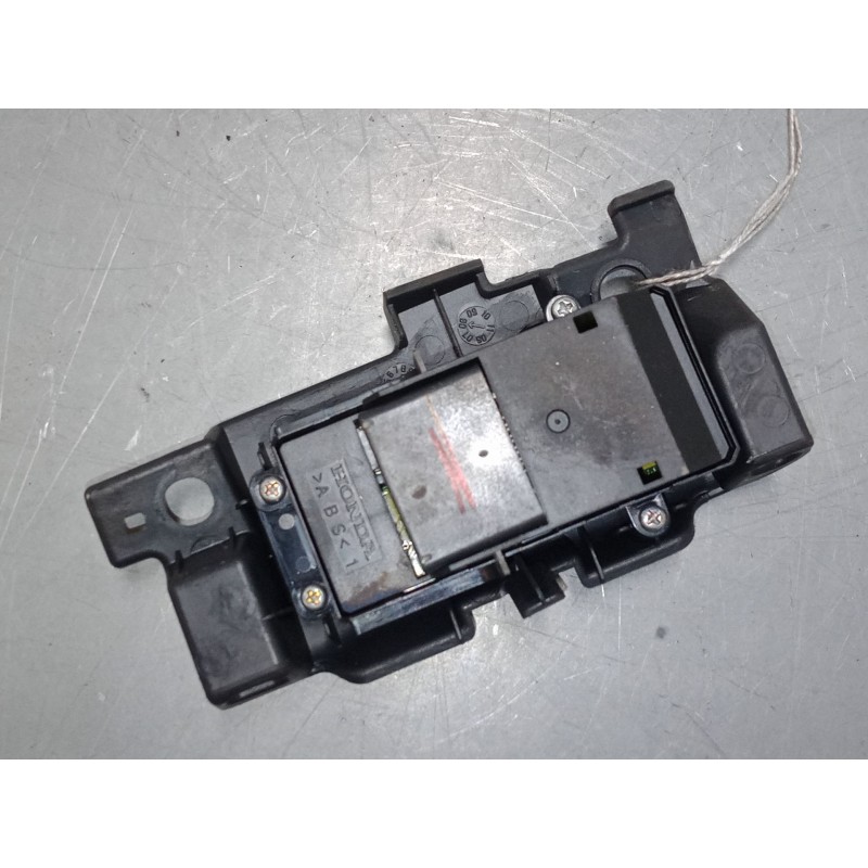 Recambio de mando elevalunas trasero izquierdo para honda cr-v iii (re_) 2.2 i-ctdi 4wd (re6) referencia OEM IAM   