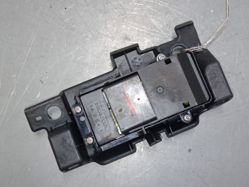 Recambio de mando elevalunas trasero izquierdo para honda cr-v iii (re_) 2.2 i-ctdi 4wd (re6) referencia OEM IAM   
