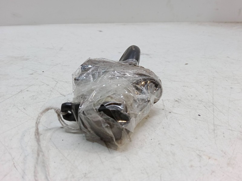 Recambio de bombin puerta delantera izquierda para ford fiesta v (jh_, jd_) 1.4 tdci referencia OEM IAM   