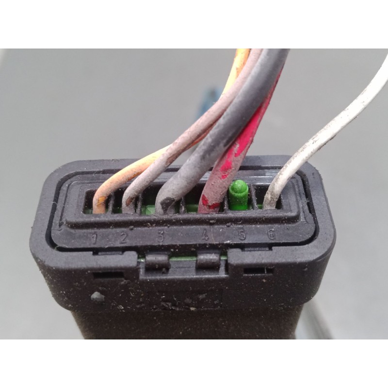 Recambio de elevalunas electrico delantero izquierdo para renault modus / grand modus (f/jp0_) 1.2 16v (jp0w) referencia OEM IAM