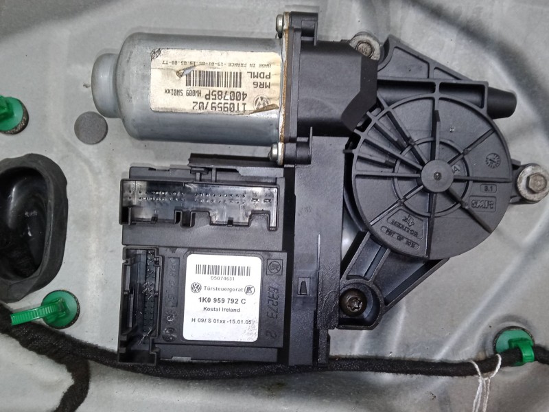 Recambio de elevalunas electrico delantero derecho para volkswagen touran (1t1, 1t2) 1.9 tdi referencia OEM IAM 1T1837730AE  