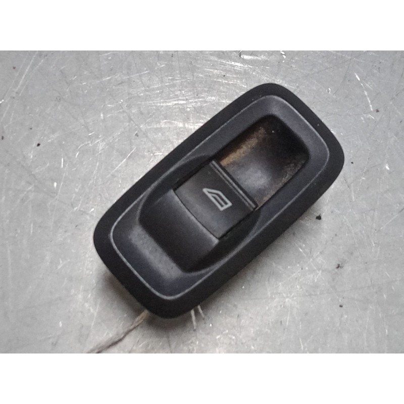 Recambio de mando elevalunas delantero derecho para ford fiesta vi (cb1, ccn) 1.4 tdci referencia OEM IAM   