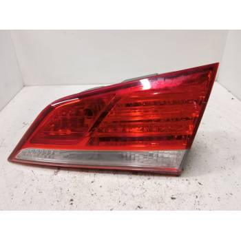 PILOTO TRASERO DERECHO INTERIOR 924403Z600 