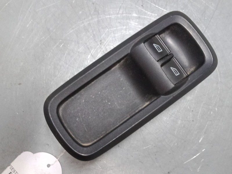 Recambio de mando elevalunas delantero izquierdo para ford fiesta vi (cb1, ccn) 1.4 tdci referencia OEM IAM   