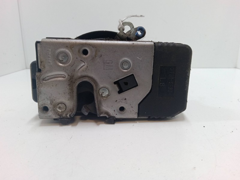 Recambio de cerradura puerta delantera izquierda para renault trafic ii furgoneta (fl) 1.9 dci 100 (fl0c) referencia OEM IAM   