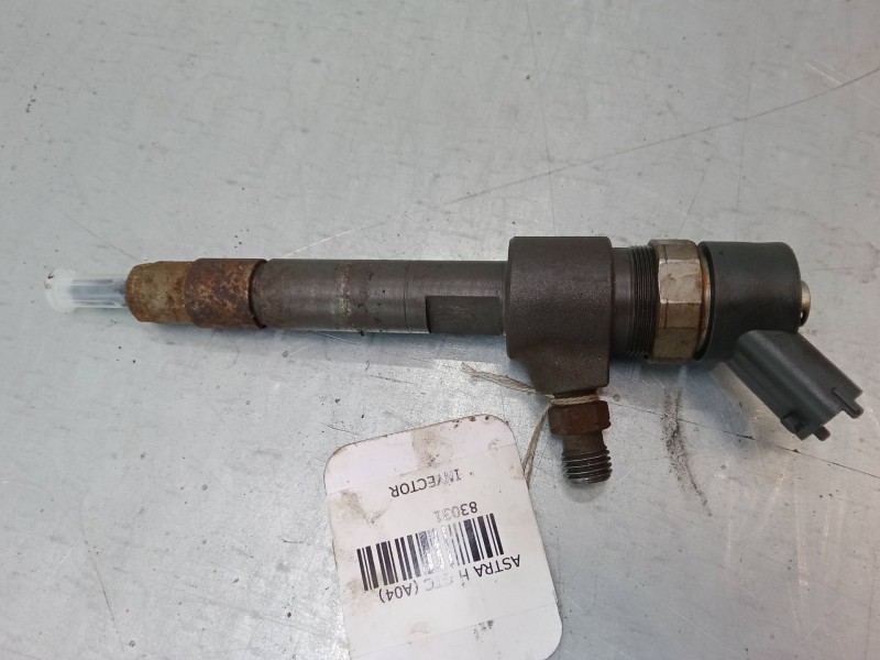 Recambio de inyector para opel astra h gtc (a04) 1.9 cdti (l08) referencia OEM IAM BAAYG2CAA  