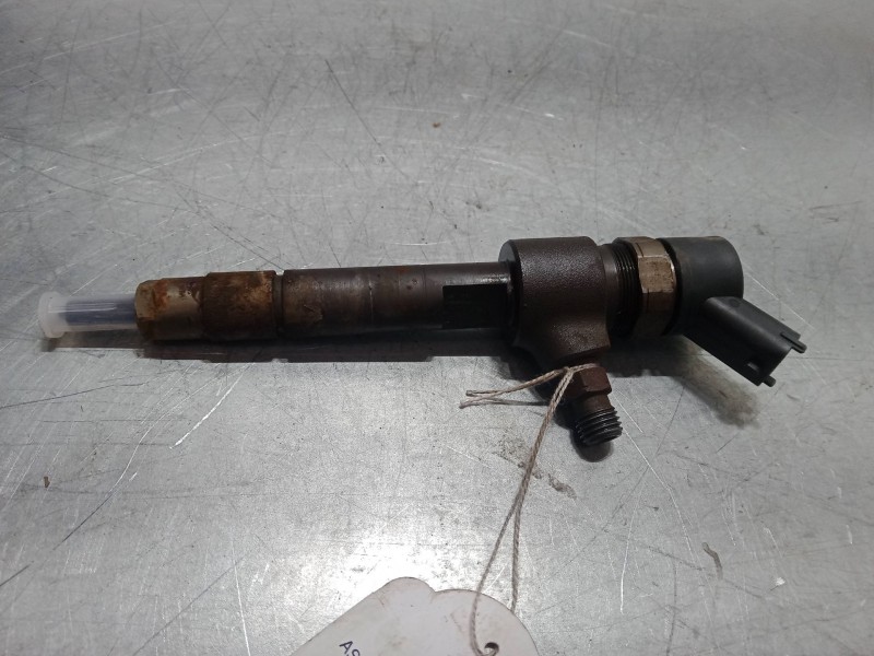 Recambio de inyector para opel astra h gtc (a04) 1.9 cdti (l08) referencia OEM IAM AZ1M7X5AA  