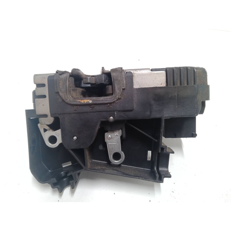 Recambio de cerradura puerta delantera izquierda para renault trafic ii furgoneta (fl) 1.9 dci 100 (fl0c) referencia OEM IAM   