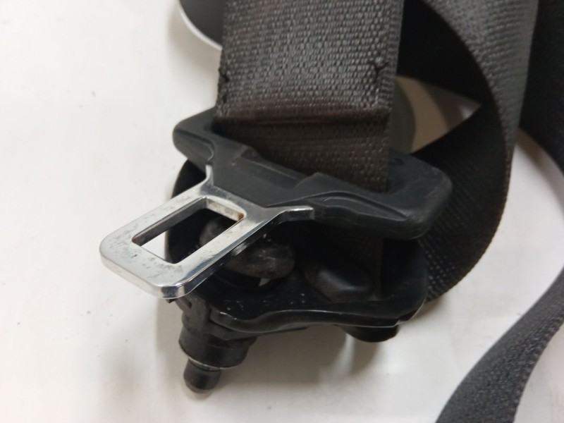 Recambio de cinturon seguridad tercera fila izquierdo para opel zafira tourer c (p12) 1.6 cdti (75) referencia OEM IAM   