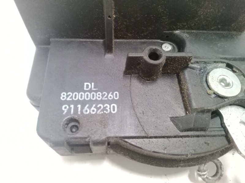 Recambio de cerradura puerta delantera izquierda para renault trafic ii furgoneta (fl) 1.9 dci 100 (fl0c) referencia OEM IAM   