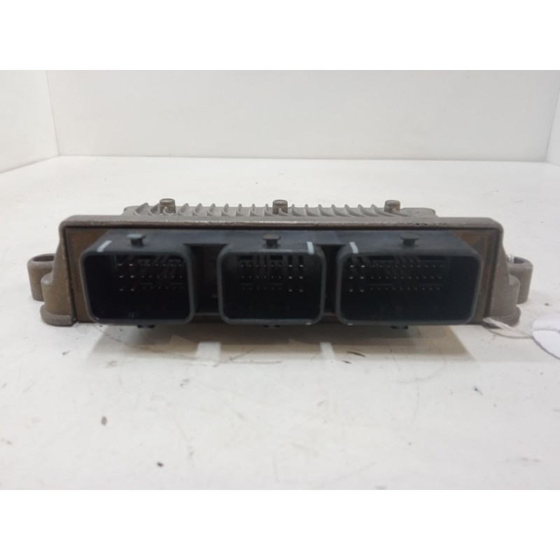 Recambio de centralita motor uce para citroën c3 ii (sc_) 1.4 referencia OEM IAM 9666909780 V29006828A 