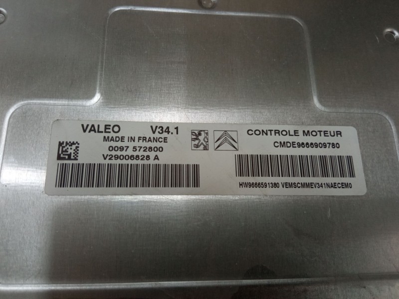 Recambio de centralita motor uce para citroën c3 ii (sc_) 1.4 referencia OEM IAM 9666909780 V29006828A 