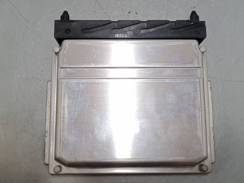 Recambio de centralita motor uce para volvo xc90 i (275) d5 awd referencia OEM IAM 0281011078 1039S00000 30637733 A L8.2