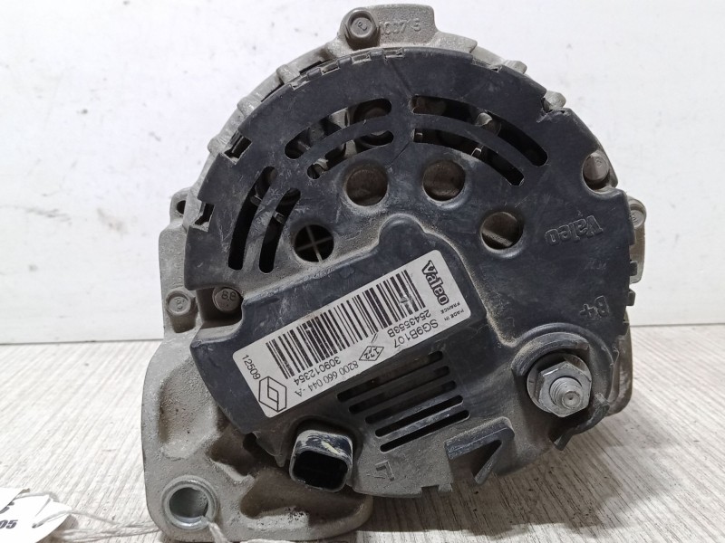 Recambio de alternador para dacia sandero 1.2 16v referencia OEM IAM 8200660044-A  