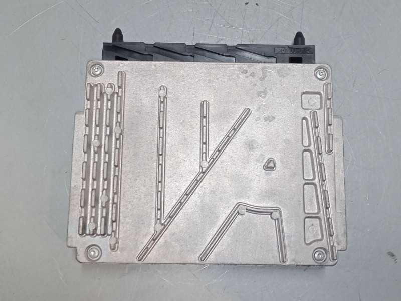 Recambio de centralita motor uce para volvo xc90 i (275) d5 awd referencia OEM IAM 0281011078 1039S00000 30637733 A L8.2