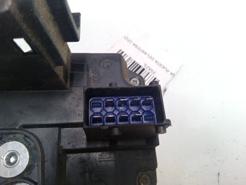 Recambio de cerradura puerta delantera izquierda para renault trafic ii furgoneta (fl) 1.9 dci 100 (fl0c) referencia OEM IAM   