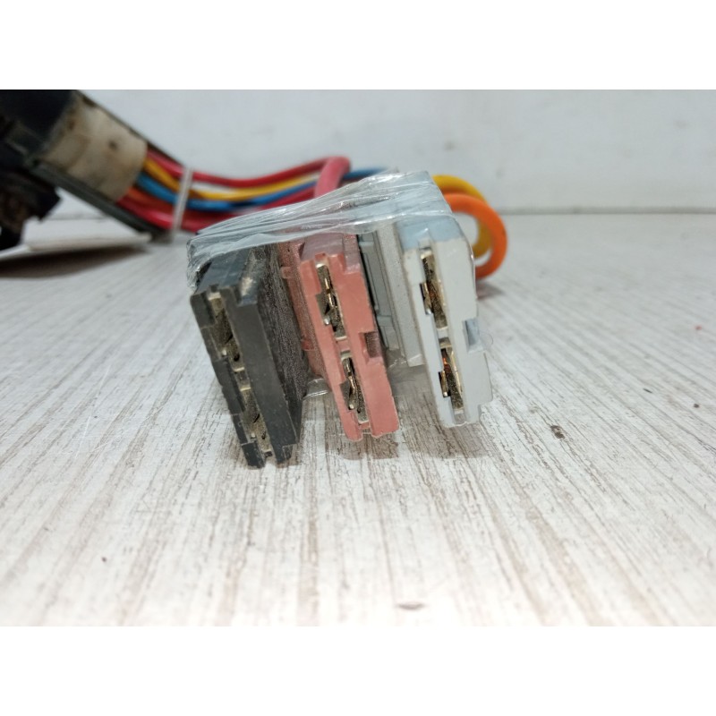 Recambio de clausor para peugeot partner monospace (5_, g_) 1.9 d referencia OEM IAM 962850798B   Recambio de clausor para peugeot partner monospace (5_, g_) 1.9 d referencia OEM IAM 962850798B