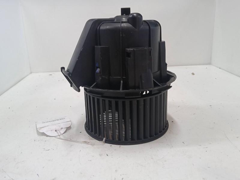 Recambio de motor calefaccion para citroën c3 ii (sc_) 1.4 referencia OEM IAM T4054001  
