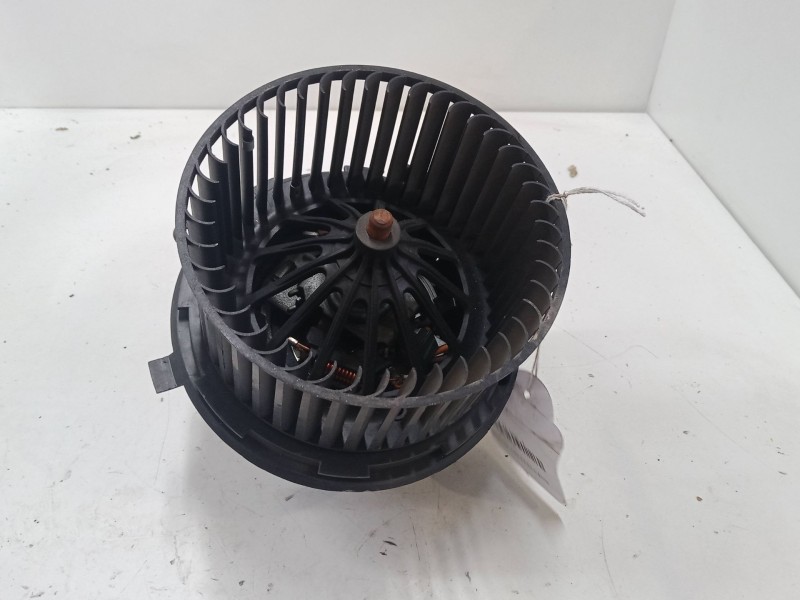 Recambio de motor calefaccion para citroën c3 ii (sc_) 1.4 referencia OEM IAM T4054001  