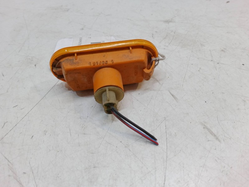 Recambio de intermitente lateral izquierdo para ford fiesta v (jh_, jd_) 1.4 tdci referencia OEM IAM   