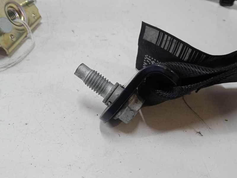 Recambio de cinturon seguridad trasero izquierdo para citroën c3 ii (sc_) 1.4 referencia OEM IAM   