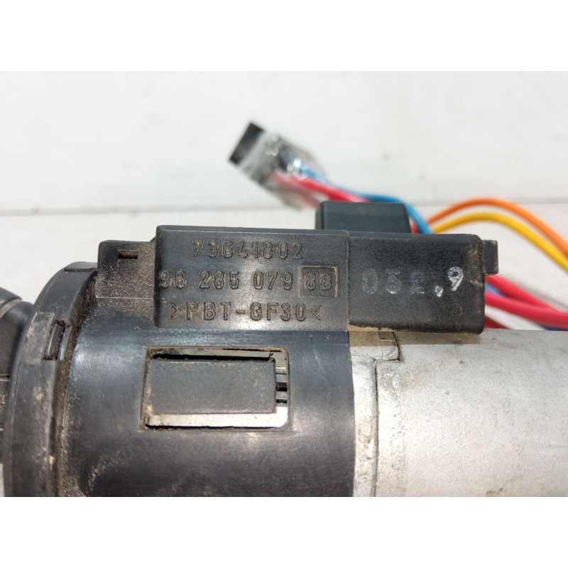 Recambio de clausor para peugeot partner monospace (5_, g_) 1.9 d referencia OEM IAM 962850798B   Recambio de clausor para peugeot partner monospace (5_, g_) 1.9 d referencia OEM IAM 962850798B