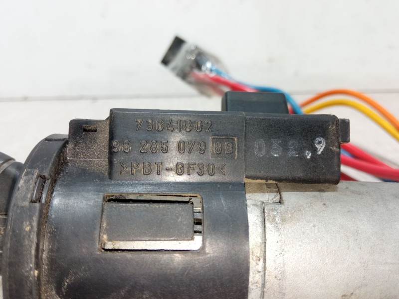 Recambio de clausor para peugeot partner monospace (5_, g_) 1.9 d referencia OEM IAM 962850798B   Recambio de clausor para peugeot partner monospace (5_, g_) 1.9 d referencia OEM IAM 962850798B