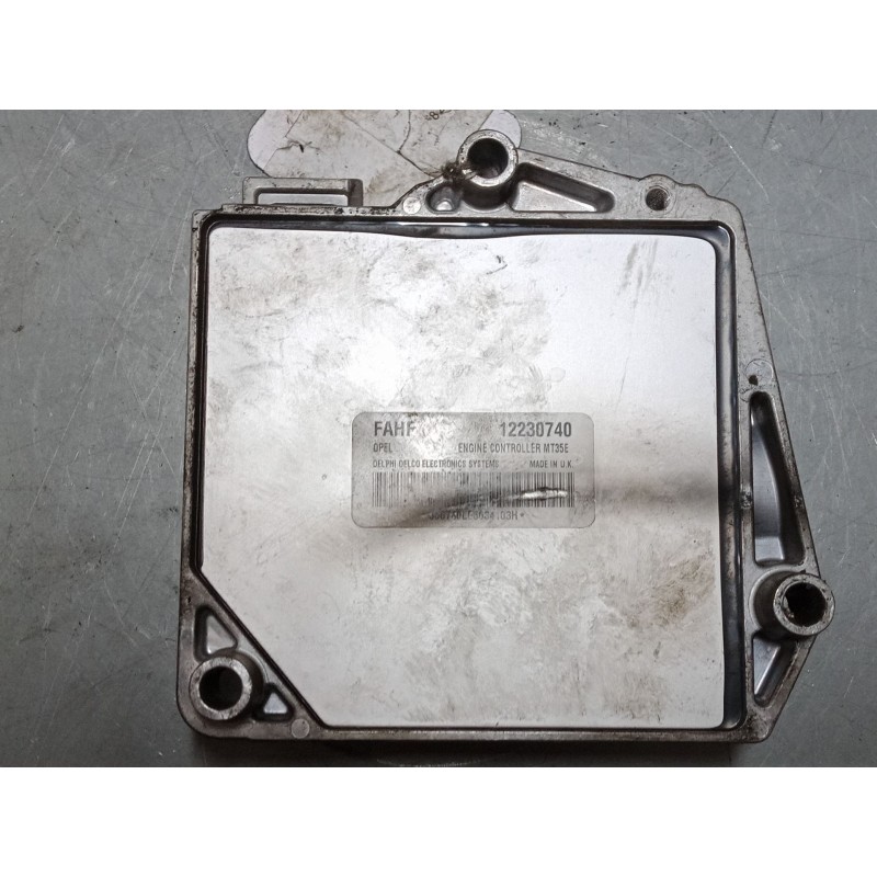 Recambio de centralita motor uce para opel astra h (a04) 2.0 turbo (l48) referencia OEM IAM 12230740  