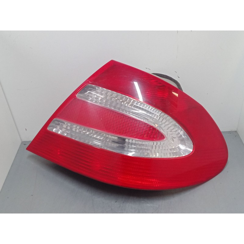 Recambio de piloto trasero derecho para mercedes-benz clk (c209) clk 200 kompressor (209.342) referencia OEM IAM   