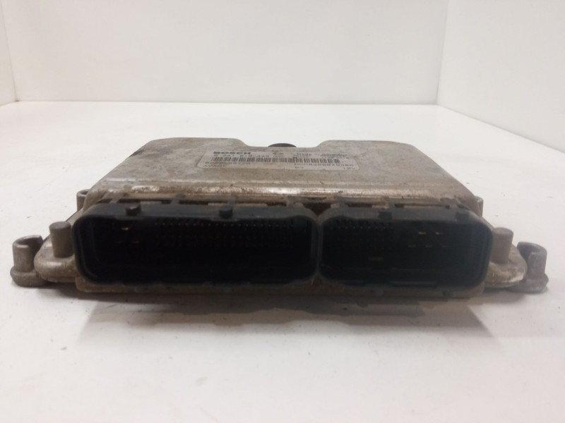 Recambio de centralita motor uce para renault scénic i monospace (ja0/1_, fa0_) 1.9 dti (ja1u) referencia OEM IAM 8200199726 028