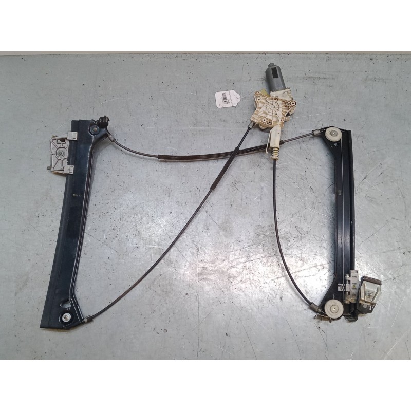 Recambio de elevalunas electrico delantero derecho para mercedes-benz clk (c209) clk 200 kompressor (209.342) referencia OEM IAM