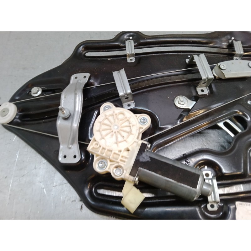 Recambio de elevalunas electrico trasero izquierdo para mercedes-benz clk (c209) clk 200 kompressor (209.342) referencia OEM IAM