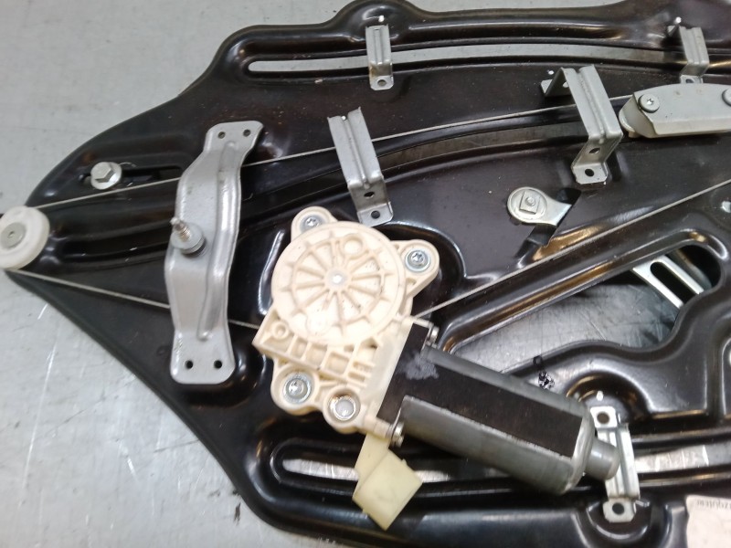 Recambio de elevalunas electrico trasero izquierdo para mercedes-benz clk (c209) clk 200 kompressor (209.342) referencia OEM IAM