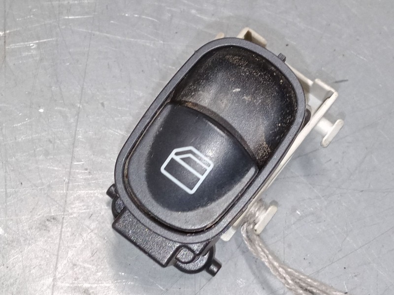 Recambio de mando elevalunas trasero derecho para mercedes-benz clk (c209) clk 200 kompressor (209.342) referencia OEM IAM   
