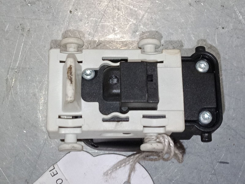 Recambio de mando elevalunas trasero derecho para mercedes-benz clk (c209) clk 200 kompressor (209.342) referencia OEM IAM   