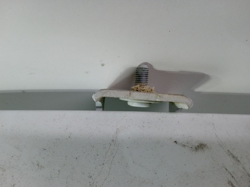 Recambio de porton trasero para renault twingo ii (cn0_) 1.2 16v (cn0k, cn0v) referencia OEM IAM   