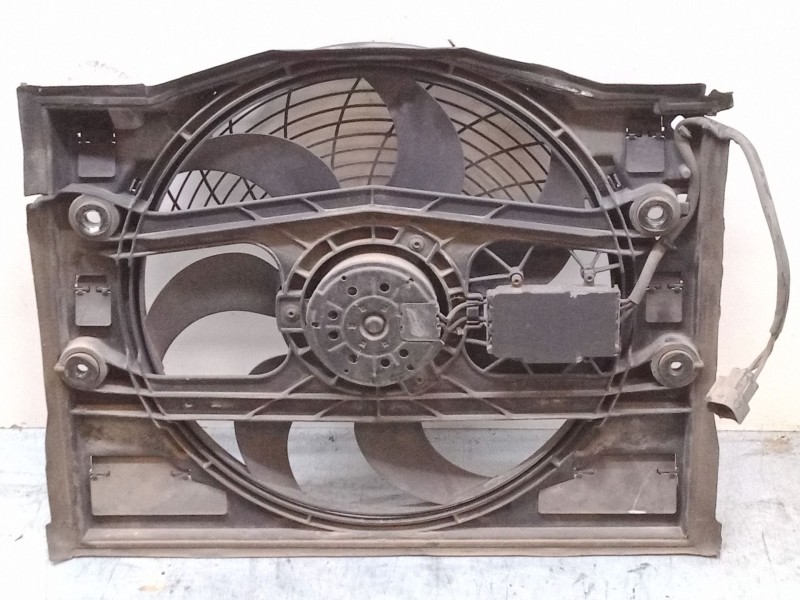 Recambio de electroventilador para bmw bmw 320 i referencia OEM IAM   