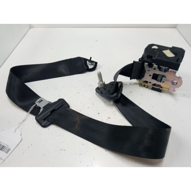 Recambio de cinturon seguridad trasero derecho para renault twingo ii (cn0_) 1.2 16v (cn0k, cn0v) referencia OEM IAM   