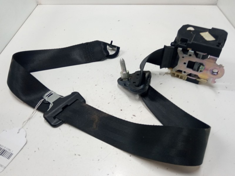Recambio de cinturon seguridad trasero derecho para renault twingo ii (cn0_) 1.2 16v (cn0k, cn0v) referencia OEM IAM   
