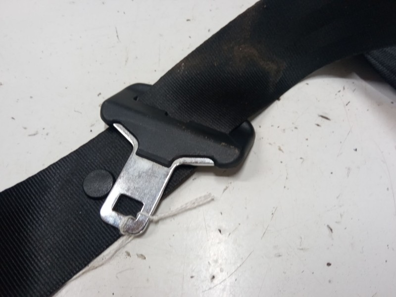 Recambio de cinturon seguridad trasero derecho para renault twingo ii (cn0_) 1.2 16v (cn0k, cn0v) referencia OEM IAM   