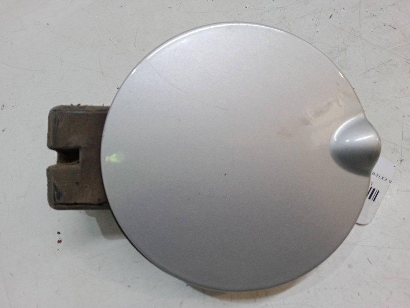 Recambio de tapa exterior combustible para ford ka (rb_) 1.3 i referencia OEM IAM   